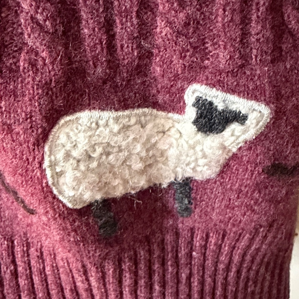 Woolrich Women’s size Large Sweater Sheep Embroidered Vine Detail 100% wool - Picture 3 of 7